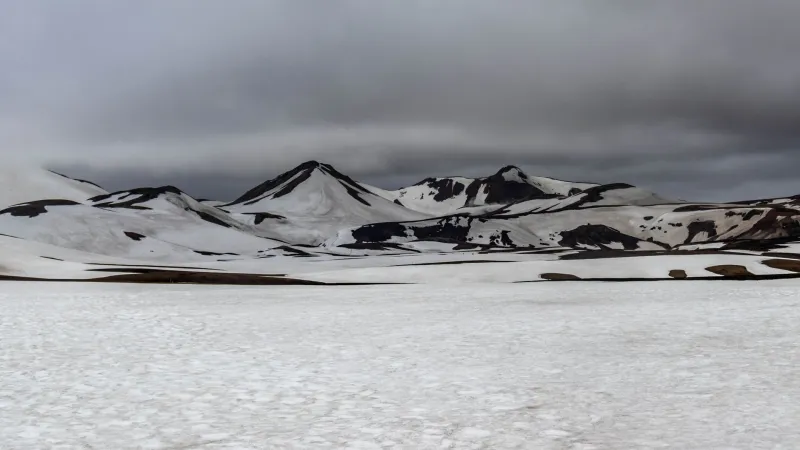 Between the Shots: How Iceland's Most Transformative Moments Refuse to Be Photographed